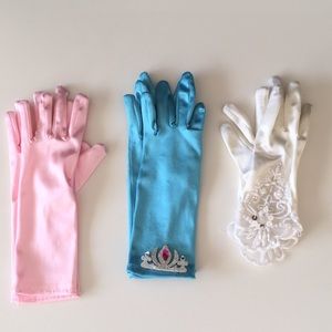Three bundles gloves